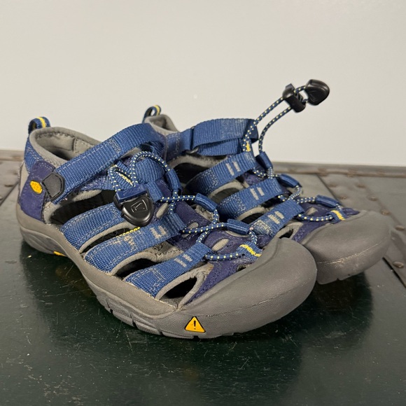 Keen Athletic Sport Sandals Blue Waterproof shoes Kids Size 2 - Picture 1 of 5